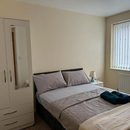 Rooms 7 Minutes From Etihad แมนเชสเตอร์ ภายนอก รูปภาพ